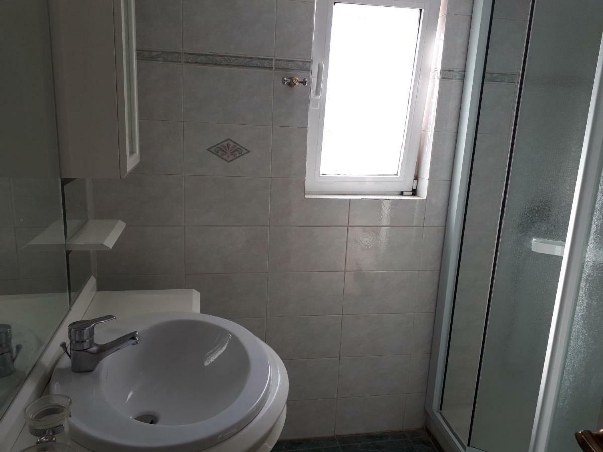 Sea View,Big And Comfortable Appartment In Voula Athen Eksteriør billede